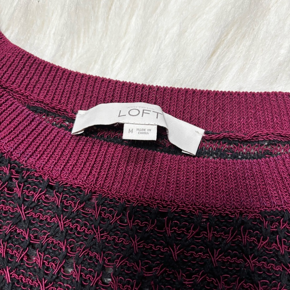 Ann Taylor Loft Black and Burgundy Knit Pull On Crewneck See-Through Sweater M - Picture 9 of 12